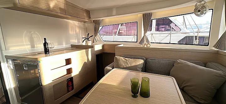 Lagoon 42 - 