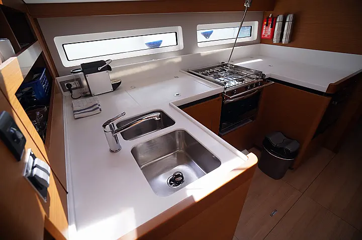 Sun Odyssey 490 - 