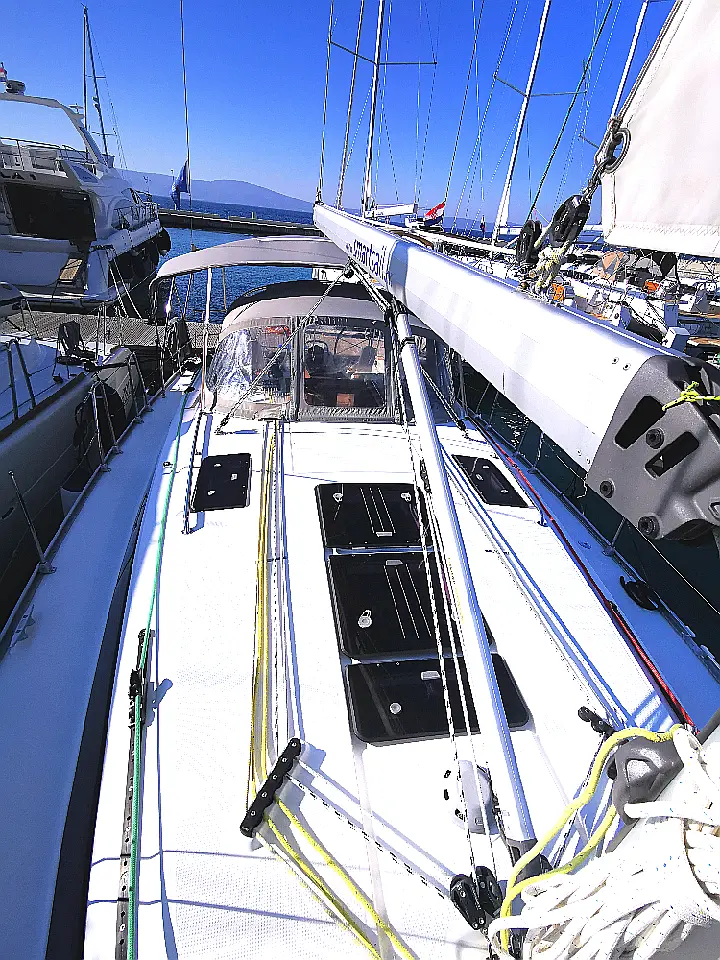 Bavaria Cruiser 37 - 