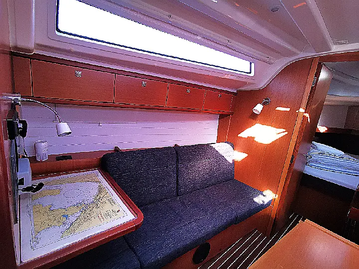 Bavaria Cruiser 37 - 