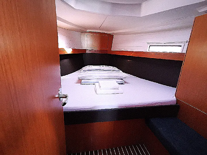 Bavaria Cruiser 37 - 
