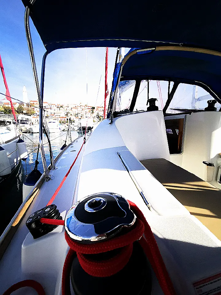Sun Odyssey 36i - 