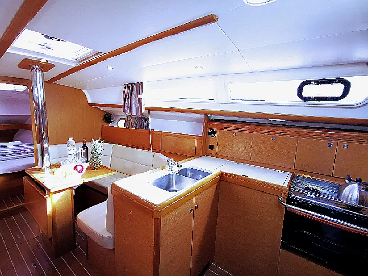 Sun Odyssey 36i - 