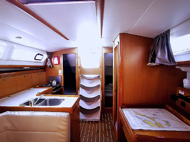 Sun Odyssey 36i - 