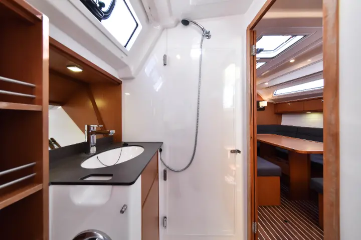 Bavaria Cruiser 41 - 