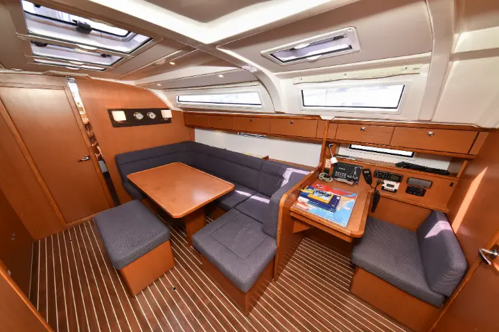 Bavaria Cruiser 41 - 