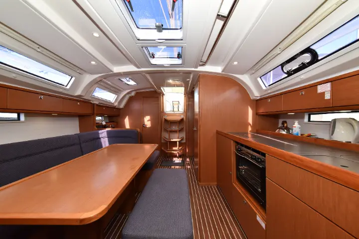 Bavaria Cruiser 41 - 