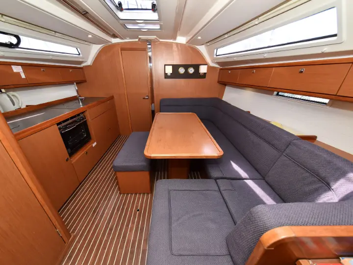 Bavaria Cruiser 41 - 