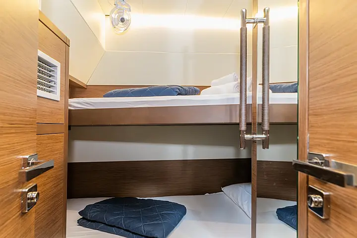 Lagoon 52F (5 cab) - 