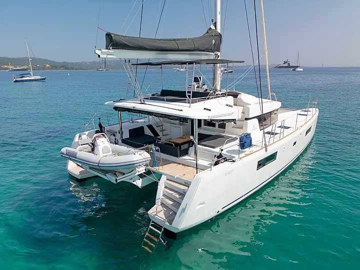 Lagoon 52F (5 cab) - 