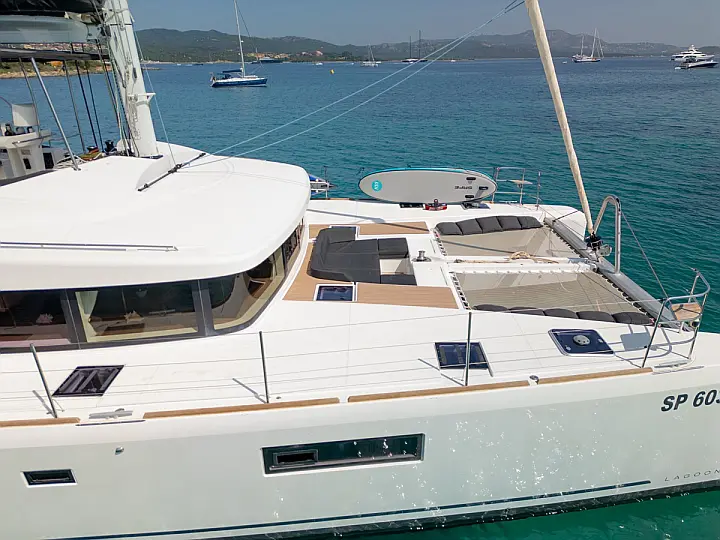 Lagoon 52F (5 cab) - 