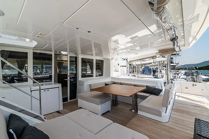 Lagoon 52F (5 cab) - 