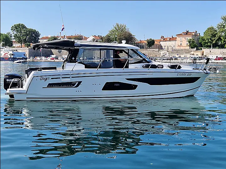 Merry Fisher 1095  - 