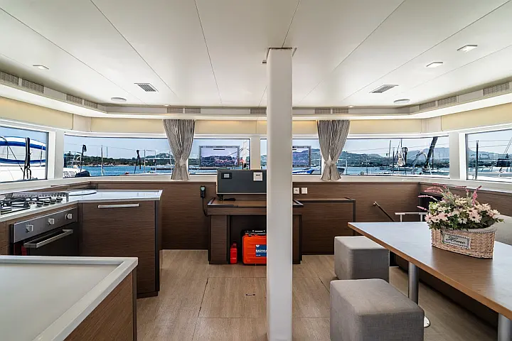 Lagoon 52F (5 cab) - 