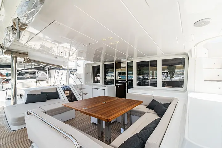 Lagoon 52F (5 cab) - 