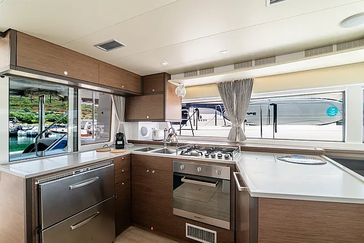 Lagoon 52F (5 cab) - 