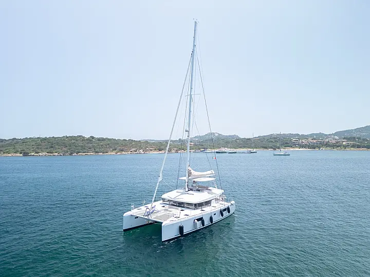 Lagoon 52F (5 cab) - 