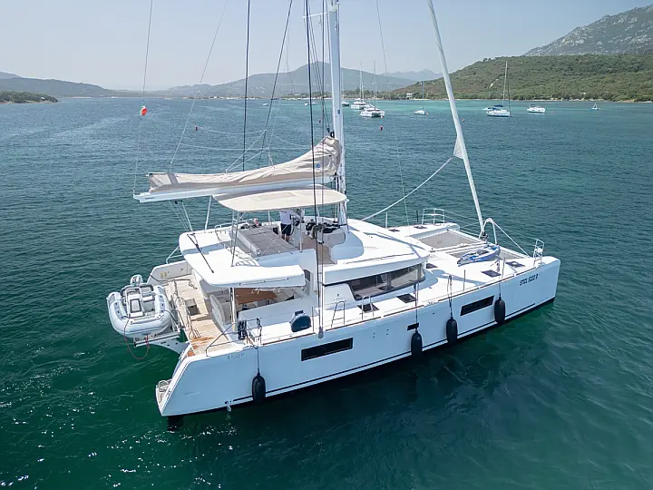 Lagoon 52F (5 cab) - 