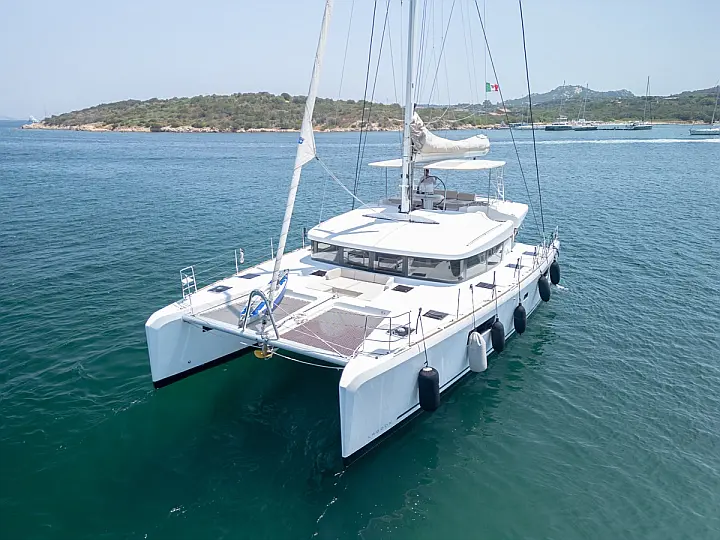 Lagoon 52F (5 cab) - 