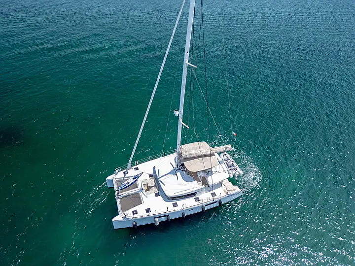 Lagoon 52F (5 cab) - 