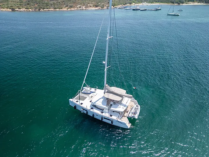 Lagoon 52F (5 cab) - 