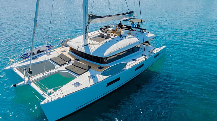Lagoon 620 (10+3) - 