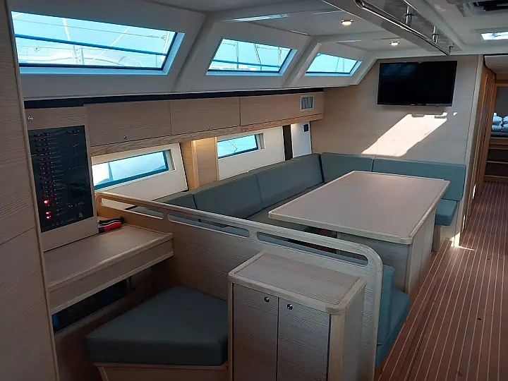 D&D Kufner 56 - 5 cab - 