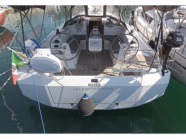 Bavaria C38 