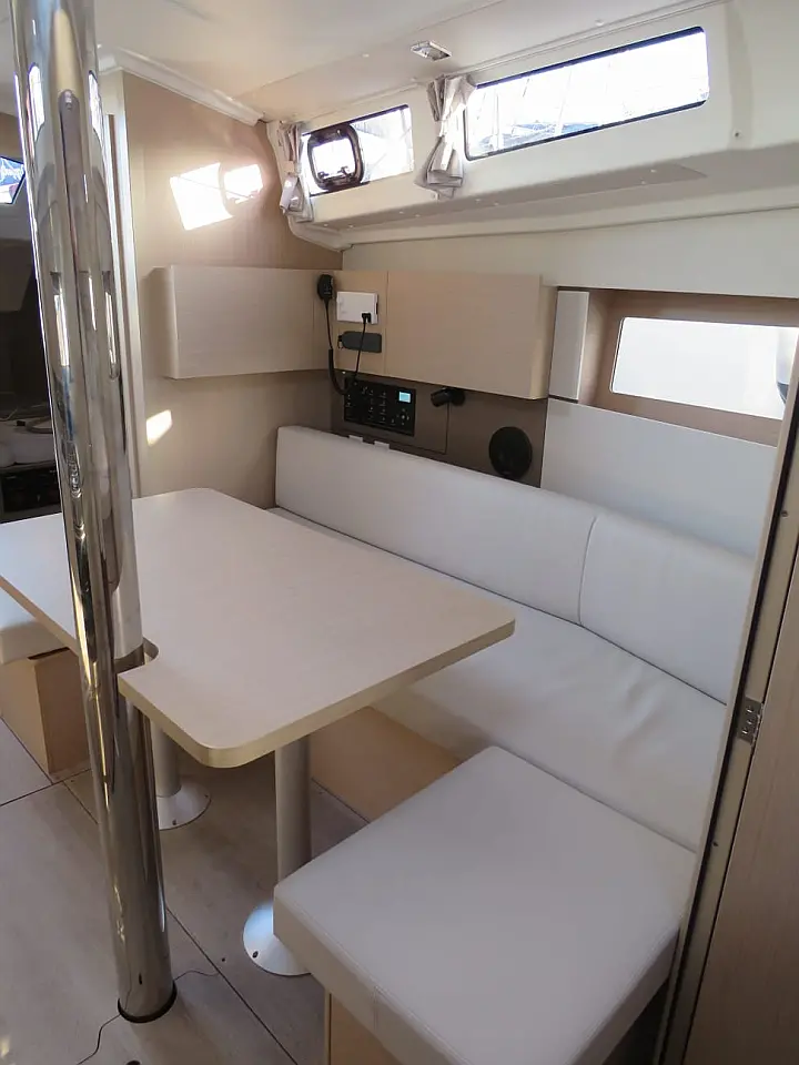 Oceanis 38 - 