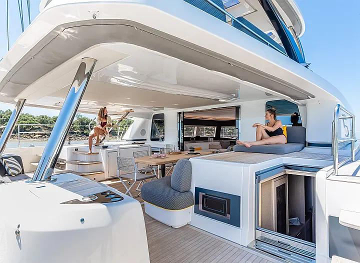 Lagoon Sixty5 - 