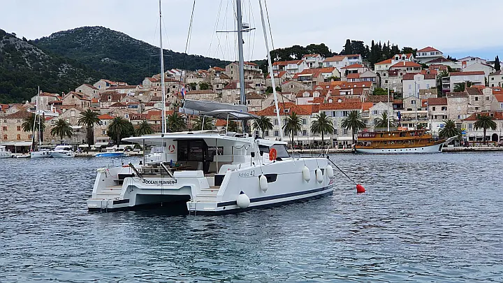 Astréa 42 - 
