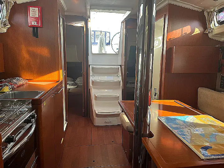 Oceanis 38.1 - 