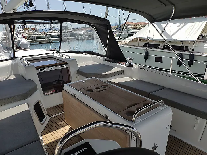 Jeanneau 51 - 