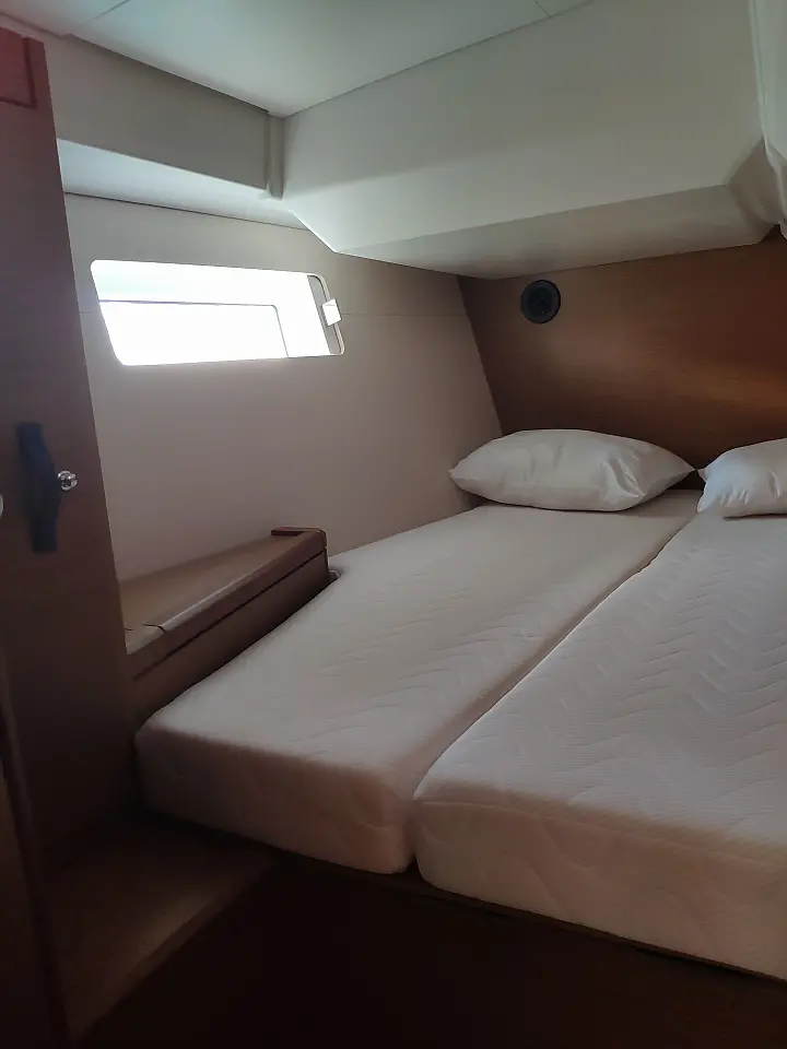 Jeanneau 51 - 