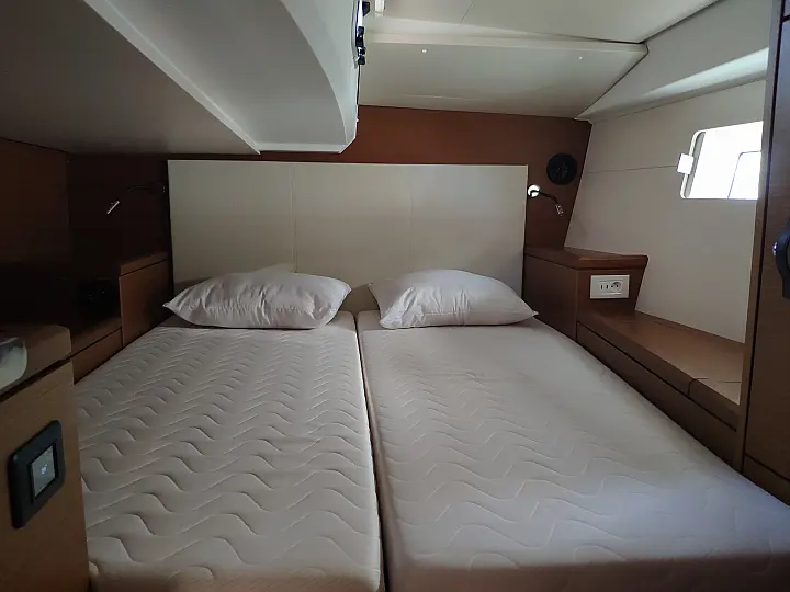 Jeanneau 51 - 