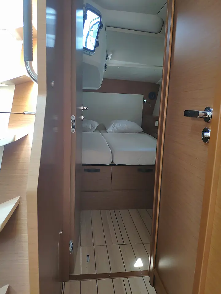 Jeanneau 51 - 