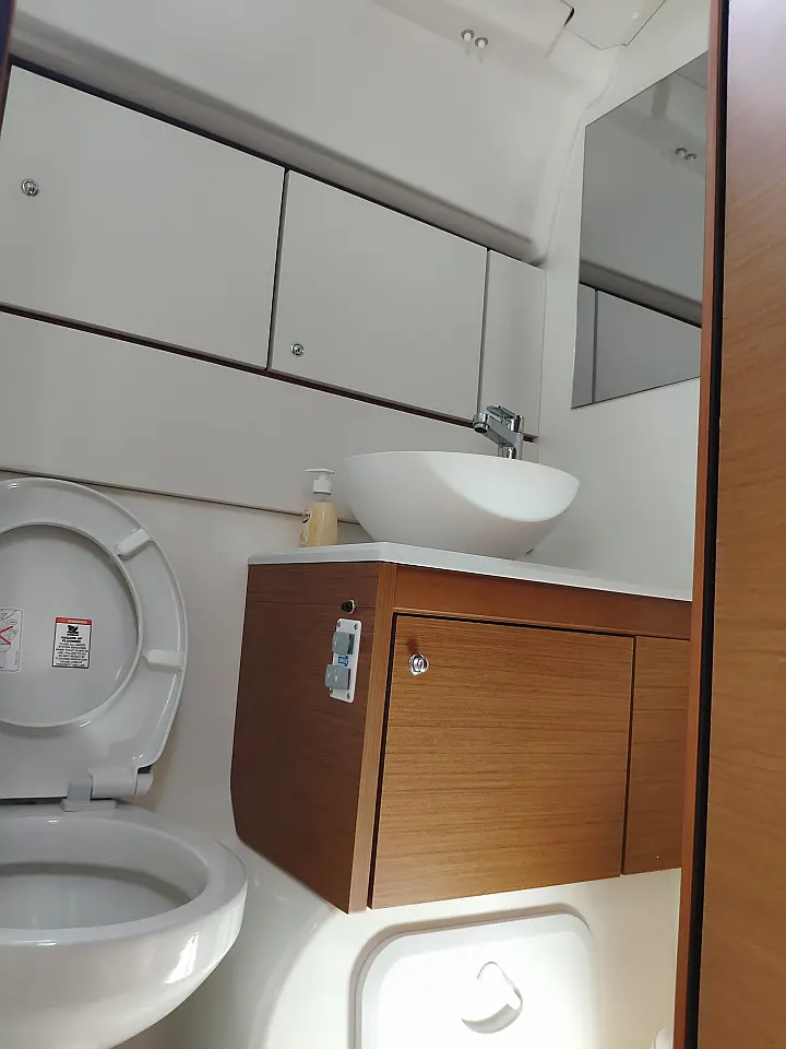 Jeanneau 51 - 