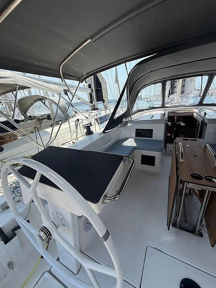 Bavaria C46 - 