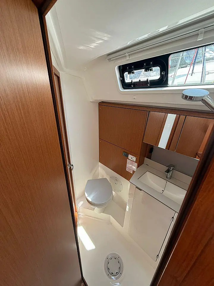 Bavaria C46 - 