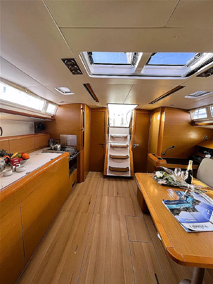 Sun Odyssey 469 - 