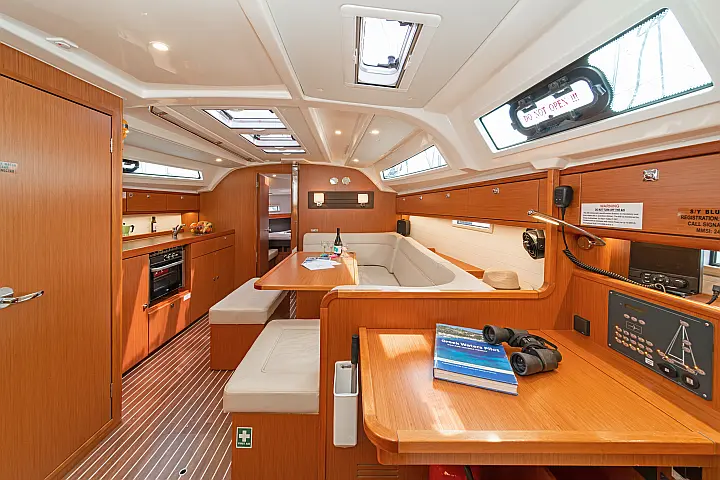 Bavaria Cruiser 41 - 