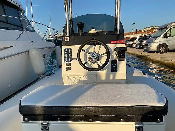 Falkor 22 - External image