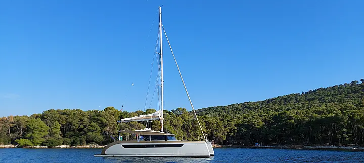 Luna 49 - 