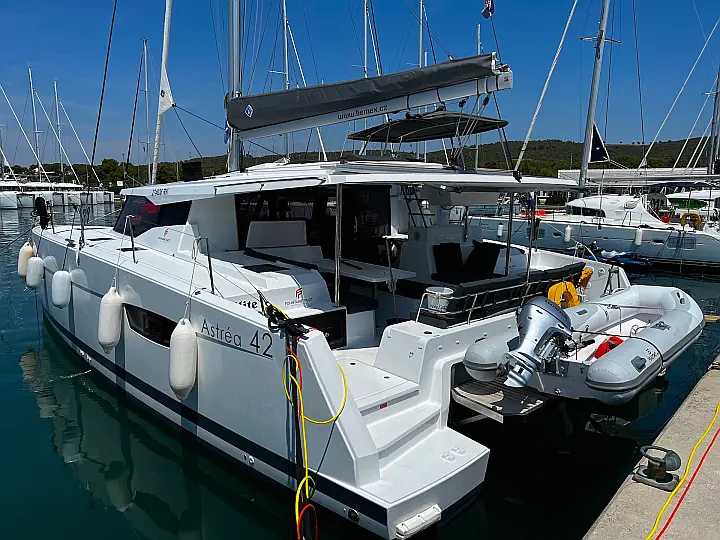 Astréa 42 - 