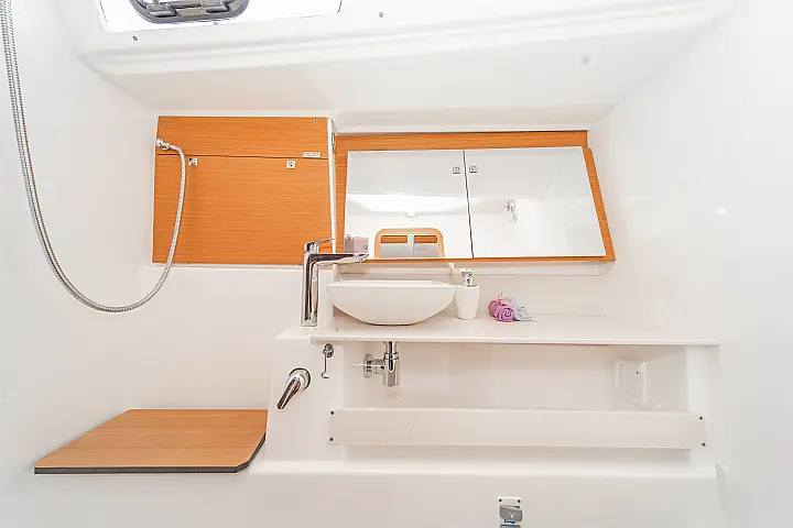 Dufour 430 - 