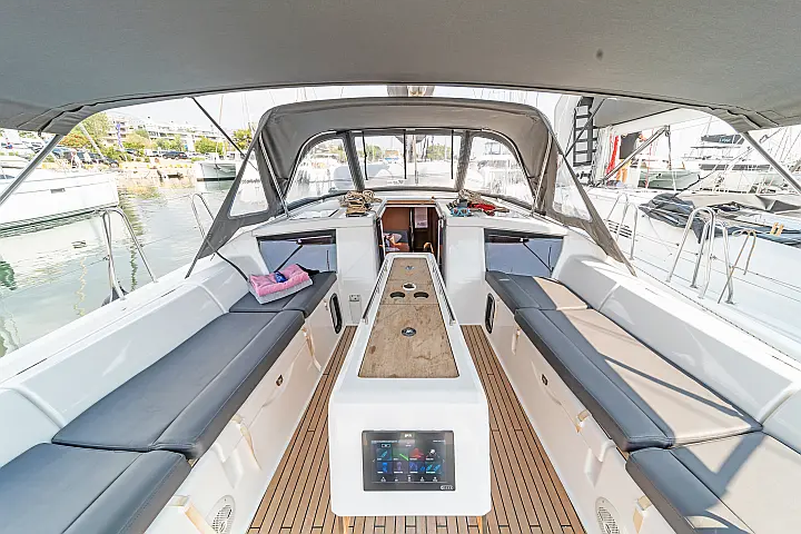Dufour 430 - 