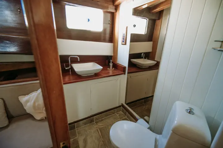 Gulet Beyaz Lale - 