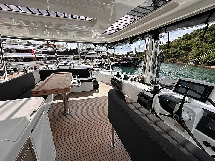 Lagoon 55 (5 cab) - 