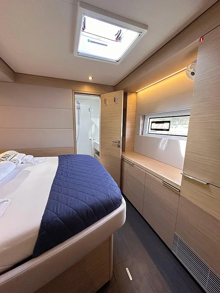Lagoon 55 (5 cab) - 