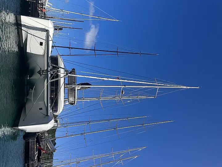 Lagoon 55 (5 cab) - 